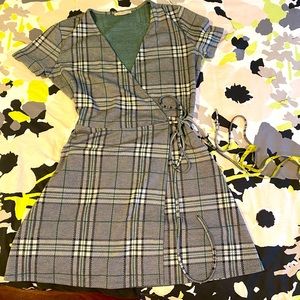 ZARA Plaid Wrap Dress Sz.M